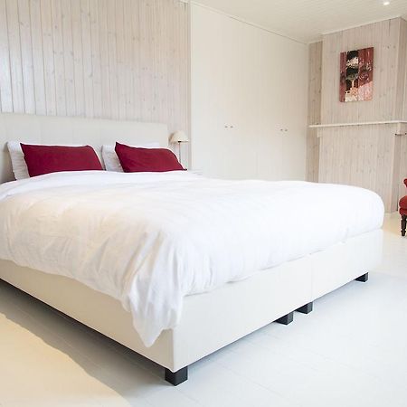 Villa Two White Pigeons à Ypres Extérieur photo